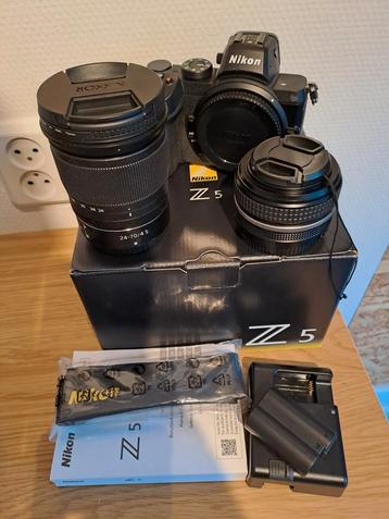 Nikon Z5 Nikon Nikkor Z 24-70 f/4 S Nikon Z40SE beschikbaar voor biedingen