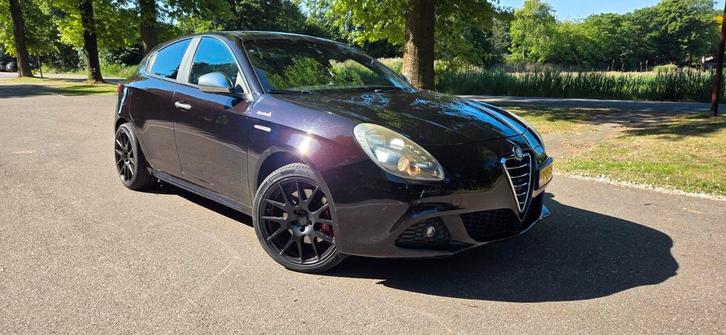 Alfa Romeo Giulietta 1.4 Turbo Sportiva 2013 Zwart, Auto's, Alfa Romeo, Particulier, Giulietta, Benzine, A, Hatchback, Automaat