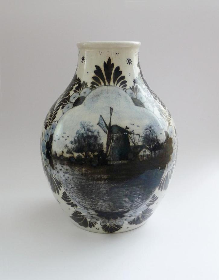 grote plateel vaas tegel- en faiencefabriek Amphora, Antiek en Kunst, Antiek | Keramiek en Aardewerk, Ophalen