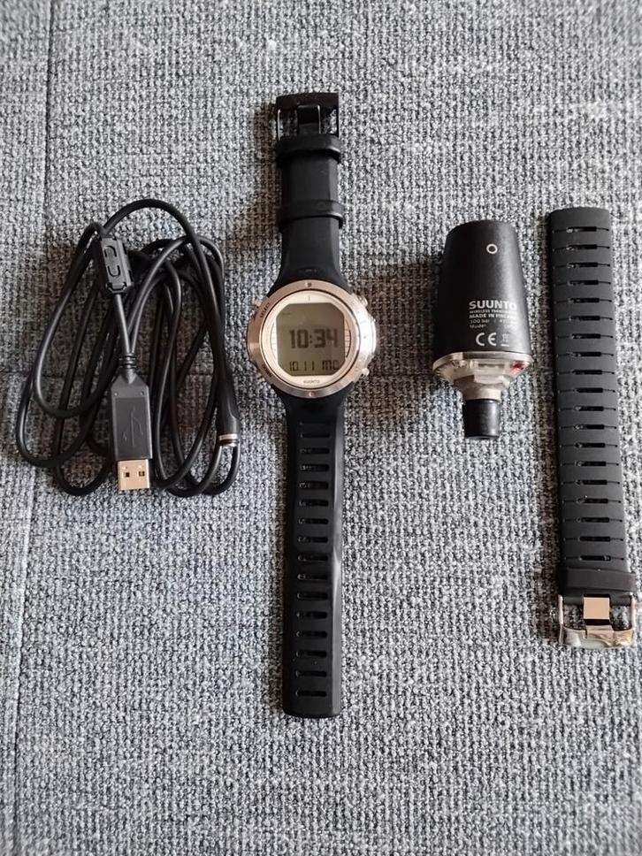 Suunto D6i duikcomputer met zender, Watersport en Boten, Duiken, Duikcomputer, Ophalen of Verzenden