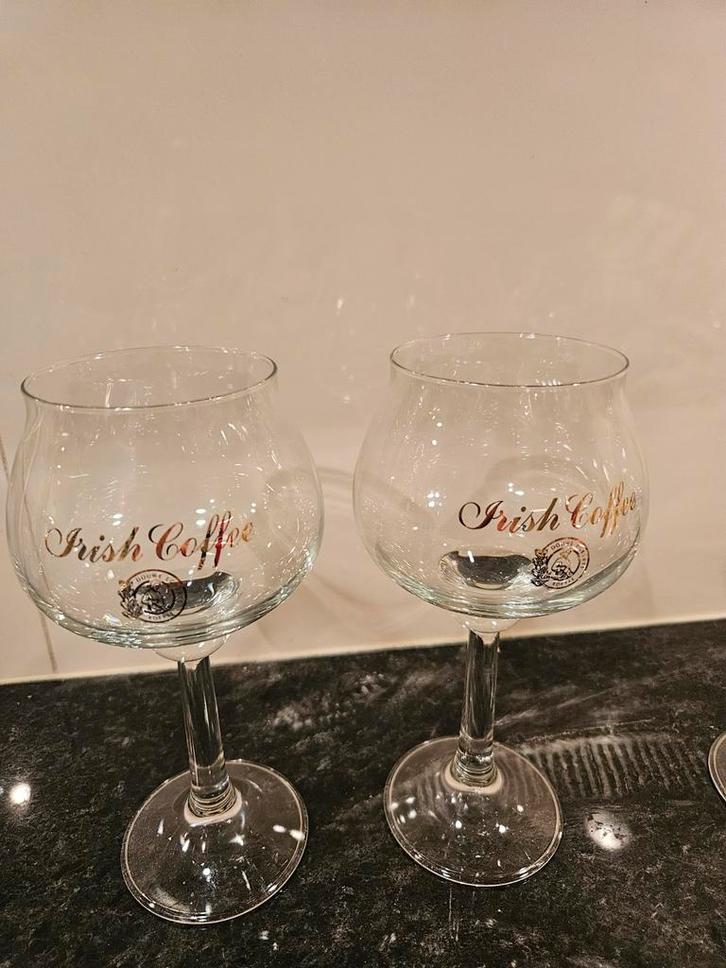 7 Douwe Egberts Irish Coffee Glazen, Huis en Inrichting, Keuken | Servies, Zo goed als nieuw, Glas of Glazen, Overige stijlen