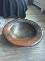 Aardewerk Schaal met Visrand - Indonesië, Huis en Inrichting, Woonaccessoires | Schalen en Manden, Ophalen of Verzenden