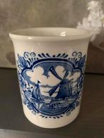 Puntgave vintage Theemok/Vaasje English Ironstone, Antiek en Kunst, Antiek | Servies los, Ophalen of Verzenden