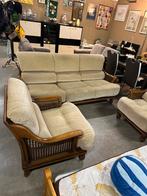 Rotan bank met 2 fauteuils