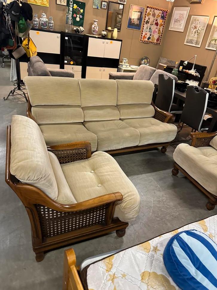 Rotan bank met 2 fauteuils, Huis en Inrichting, Banken | Complete zithoeken, Zo goed als nieuw, Ophalen