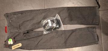 Motorbroek spijkerstof / jeans maat w34/l34 valt als w32/l34 beschikbaar voor biedingen