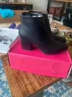 Dames Enkellaarsjes Maat 38 nıeuw, Ophalen of Verzenden, Zo goed als nieuw, Zwart, Lage of Enkellaarzen