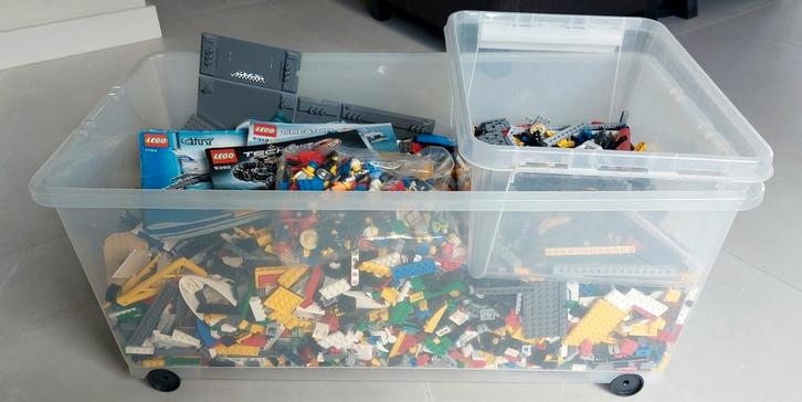 Grote partij Lego incl. 70 minifiguren en instructieboekjes, Kinderen en Baby's, Speelgoed | Duplo en Lego, Zo goed als nieuw