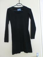 Nieuwe dames jurk. Maat XS, Kleding | Dames, Zwart, Nieuw, Ophalen of Verzenden, Boven de knie
