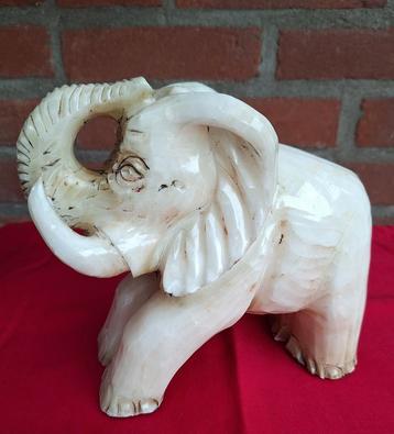 Marmeren Olifant Decoratie beschikbaar voor biedingen