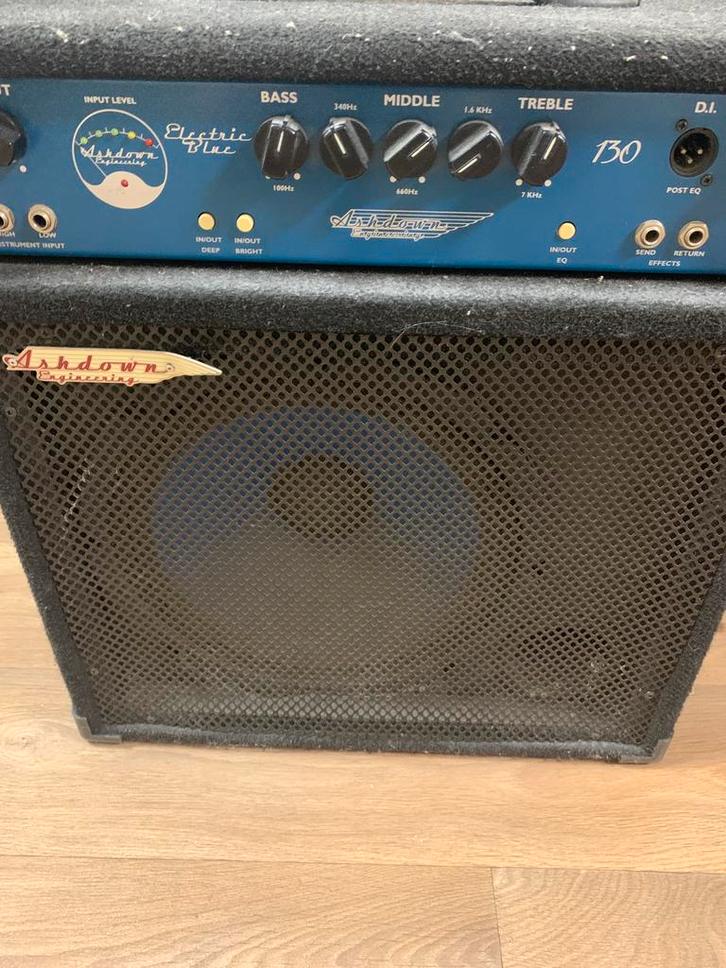 Ashdown blueline 130, Muziek en Instrumenten, Versterkers | Bas en Gitaar, Gebruikt, Basgitaar, 100 watt of meer, Ophalen