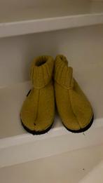 Bergstein sloffen geel, Gebruikt, Jongen of Meisje, Overige typen, Ophalen of Verzenden