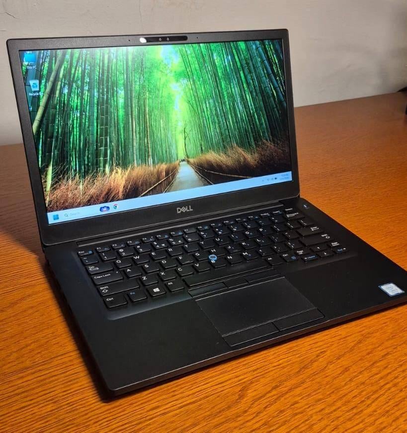 Dell Latitude 7490 | i5 8th gen | 256GB SSD | 8gb| KL DEFECT, 256 GB, Qwerty, 8 GB, Refurbished
