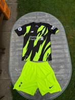 New balance liverpool tenue, Sport en Fitness, Voetbal, Maat XS of kleiner, Ophalen of Verzenden, Zo goed als nieuw, Set