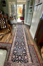 Mooie vintage Traploper! 68 x 6,30 meter, Huis en Inrichting, Stoffering | Tapijten en Kleden, Ophalen, Gebruikt, Vintage, 200 cm of meer