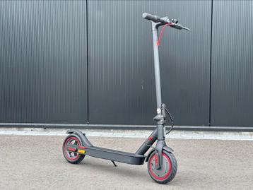 Elektrische Step 350W – 30 km/u – Opvouwbaar met App, Cruise beschikbaar voor biedingen
