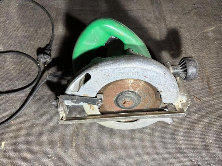 Hitachi C 6u handcirckelzaag, Doe-het-zelf en Verbouw, Gereedschap | Zaagmachines, Gebruikt, Cirkelzaag, 600 tot 1200 watt, 30 tot 70 mm