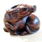 Grote Ironwood Netsuke van een buffel late Meiji periode, Ophalen of Verzenden