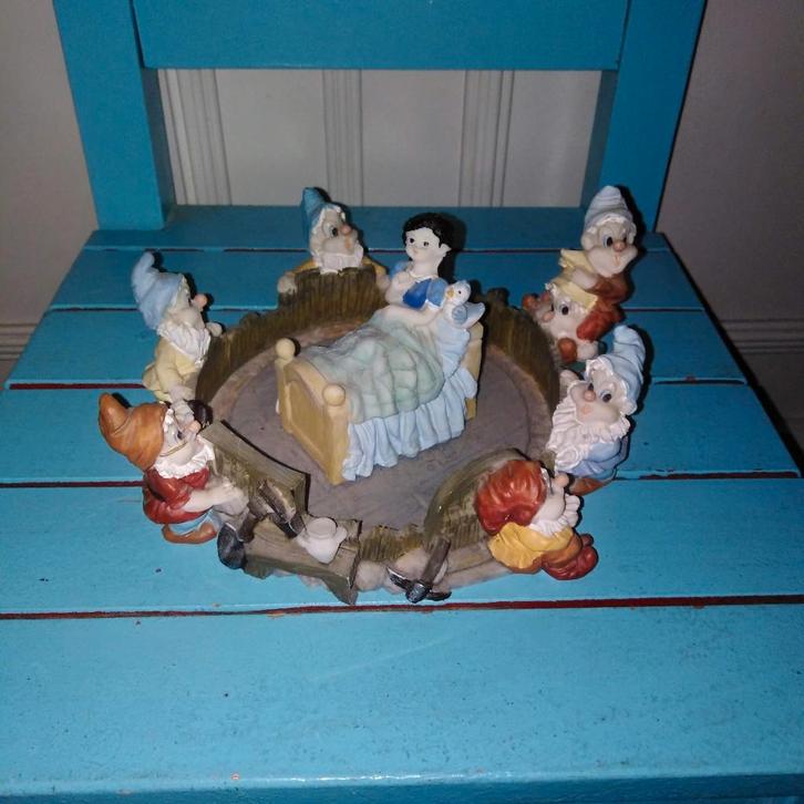 Beeldje van Sneeuwwitje en de zeven dwergen Efteling, Verzamelen, Efteling, Gebruikt, Beeldje of Poppetje, Ophalen