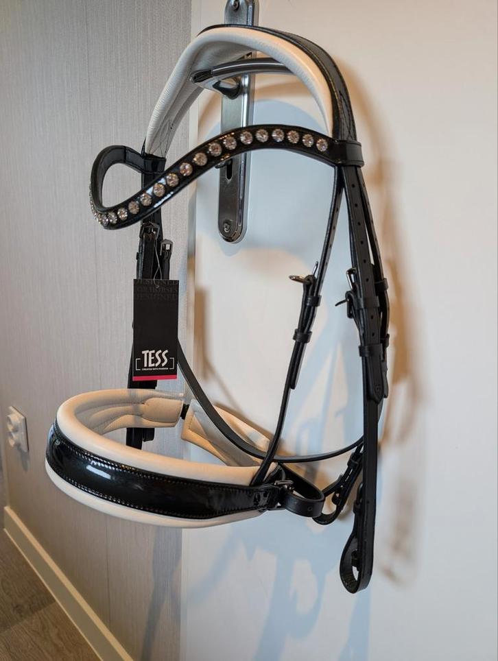 Te koop Tess stang&trens hoofdstel full nieuw!, Dieren en Toebehoren, Paarden en Pony's | Hoofdstellen en Tuigage, Nieuw, Dressuur