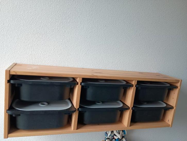 IKEA TROFAST Wandopberger met 6 Bakjes, Kinderen en Baby's, Kinderkamer | Commodes en Kasten, Zo goed als nieuw, Kast, Minder dan 90 cm
