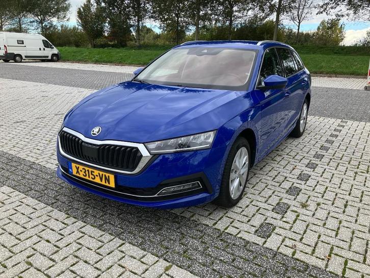 Skoda Octavia 1.5 TSI E-tech Mhev 150pk DSG 2024 Blauw, Auto's, Skoda, Particulier, Octavia, ABS, Adaptieve lichten, Adaptive Cruise Control