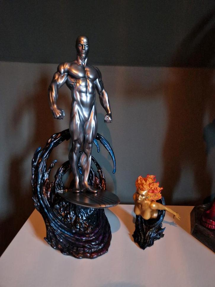 Sideshow Silver Surfer Exclusive Premium Format, Verzamelen, Beelden en Beeldjes, Zo goed als nieuw, Fantasy, Ophalen
