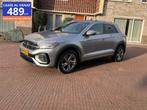 Volkswagen T-Roc 1.5 TSI 150pk R-Line  DSG  Kyeles  Led, Stof, 1498 cc, 4 cilinders, 1253 kg