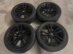 18 inch Tesla model 3 velgen met Winterbanden nieuwstaat, 18 inch, Gebruikt, Banden en Velgen, 235 mm