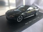 Aston Martin Vantage V12 Spark 1:43 zwart, Ophalen of Verzenden, Zo goed als nieuw, Auto, Overige merken
