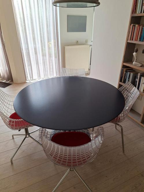 Ronde eettafel Leolux Trias (128 cm), Huis en Inrichting, Tafels | Eettafels, Gebruikt, 100 tot 150 cm, 100 tot 150 cm, Rond, Ophalen
