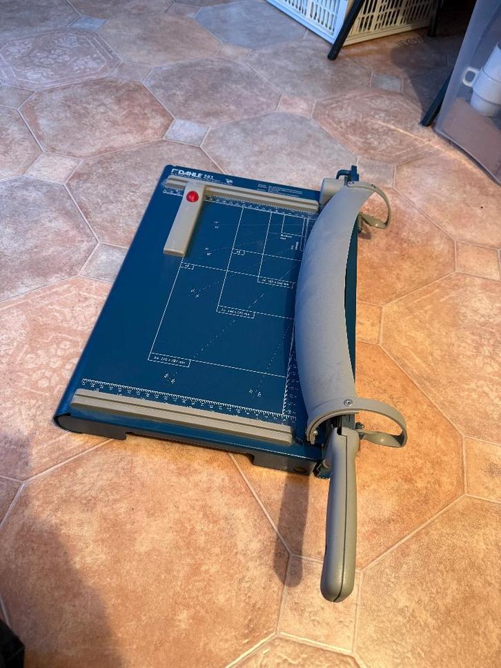 papier snijmachine, Diversen, Papierwaren, Zo goed als nieuw, Ophalen of Verzenden