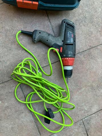 Skil schroefmachine met snoer 230v beschikbaar voor biedingen