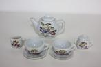 Poppenserviesje, made Forgein, Antiek en Kunst, Ophalen of Verzenden