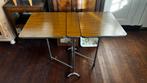 Bijzettafel klaptafel tafeltje vintage, Huis en Inrichting, Bureaus, Ophalen, Zo goed als nieuw