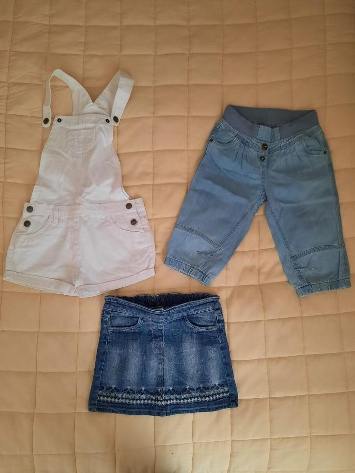 korte meisjes tuinbroek en broek maat 122 ( art. Z16-1 ), Kinderen en Baby's, Kinderkleding | Maat 122, Zo goed als nieuw, Meisje