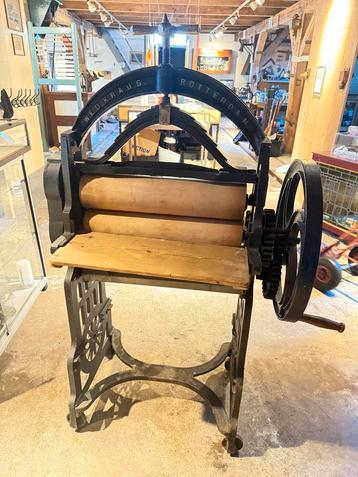 Antieke Mangel Wed. Kraus Rotterdam beschikbaar voor biedingen