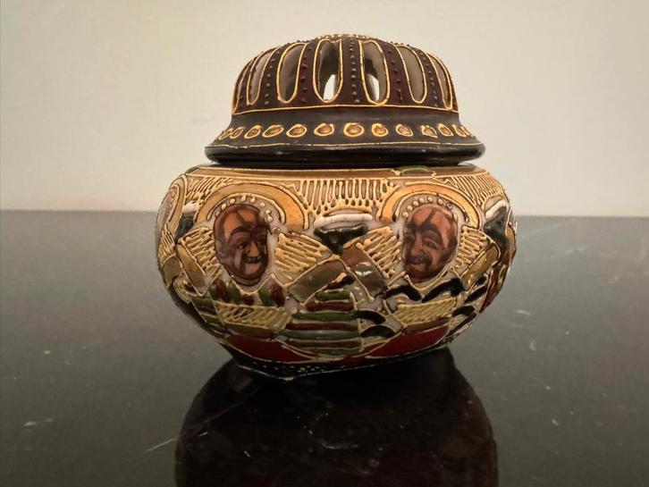 Japanse wierookbrander – Kutani stijl – handbeschilderd, Antiek en Kunst, Antiek | Keramiek en Aardewerk, Ophalen