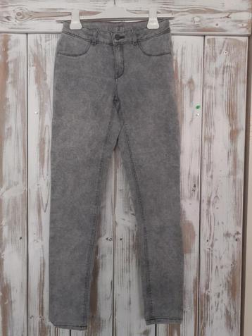 Grijze Blue Ridge spijkerbroek met verstelbare taille! beschikbaar voor biedingen