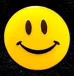 Big smile pin- geel epoxy, Verzenden, Nieuw, Figuurtje, Speldje of Pin