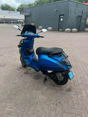 Vespa Sprint 50CC 4T 3V 1800KM!! beschikbaar voor biedingen