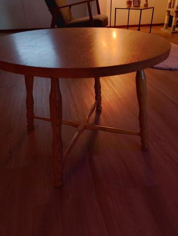 Eikenhouten Salontafel - 75cm Diameter beschikbaar voor biedingen
