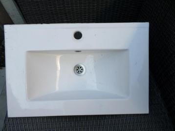 Wastafel voor Bad meubel met kraan  beschikbaar voor biedingen