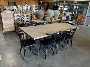 Nieuwe Stoere Eettafel Metalen onderstel met blad Eiken beschikbaar voor biedingen