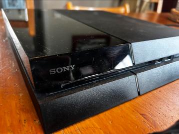 PlayStation 4, incl. Laadstation, kabels en dual laadkabel beschikbaar voor biedingen