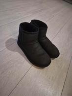 Ugg classics mini ll, Ophalen, Gebruikt, UGG, Meisje