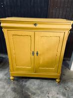 Antiek Biedermeier kastje - Okergeel vintagelook, Antiek en Kunst, Antiek | Meubels | Kasten, Ophalen