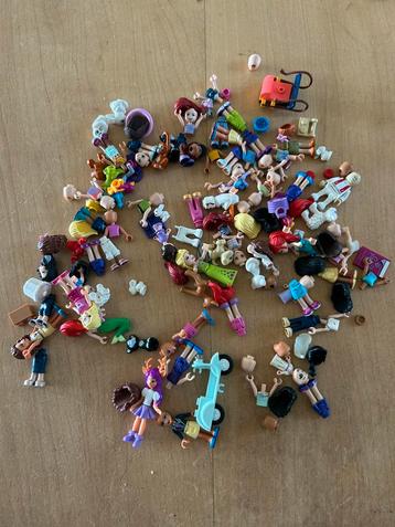 Lego friends poppetjes  beschikbaar voor biedingen