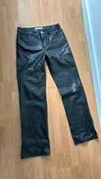 Zara broek zwart mt 40  faux leather, Maat 38/40 (M), Zwart, Ophalen of Verzenden, Zo goed als nieuw