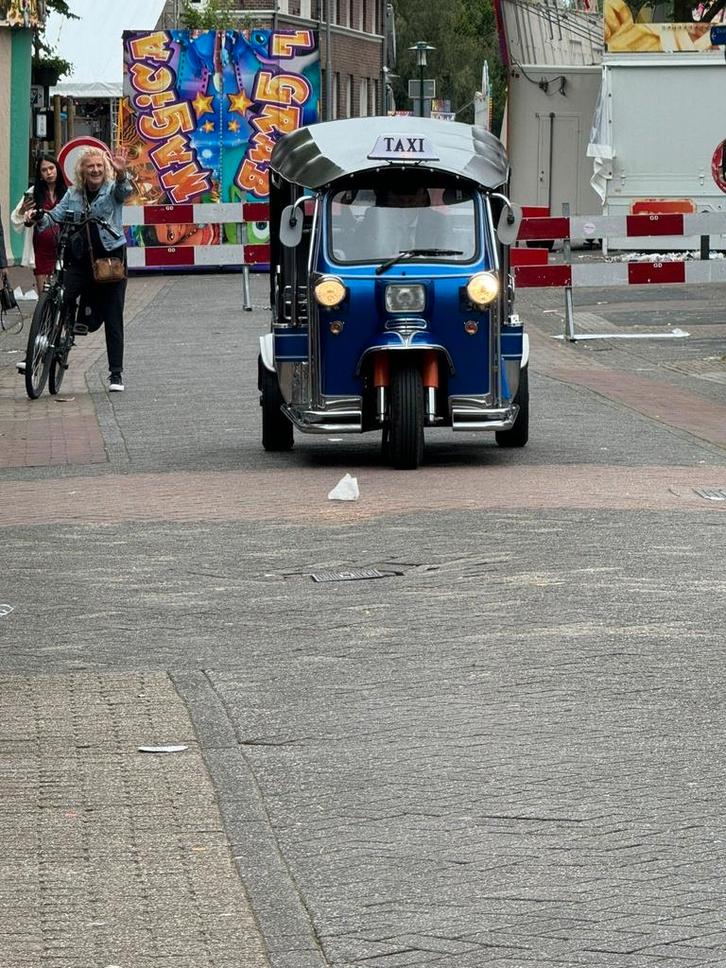 Zeer mooie Tuktuk uit Thailand. Weinig kilometers, Auto's, Overige Auto's, Particulier, Ophalen